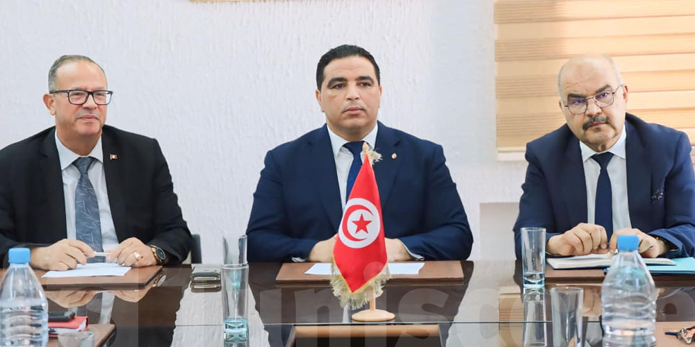 والي بن عروس يعاين اشكاليات الجمعية الرياضية بمقرين
